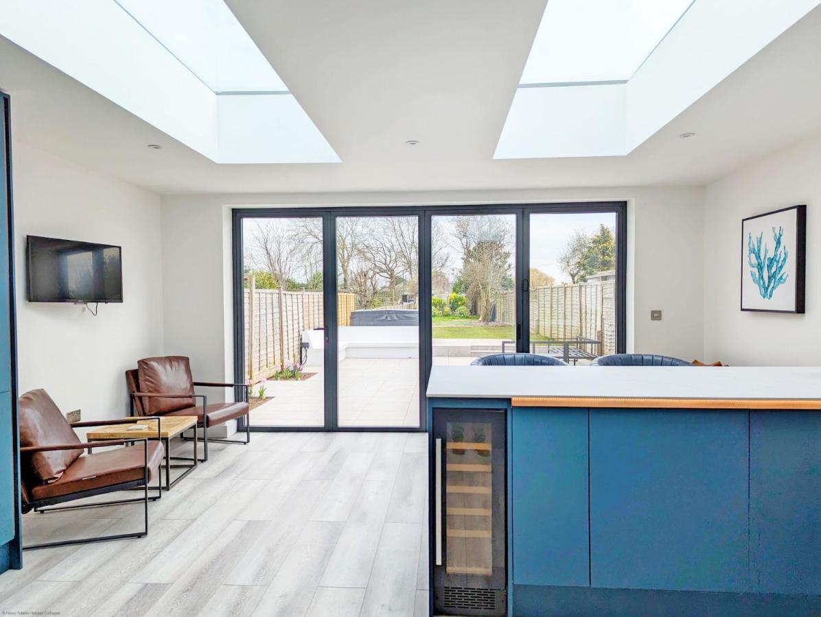Malthouse Cottage West Wittering Exteriör bild